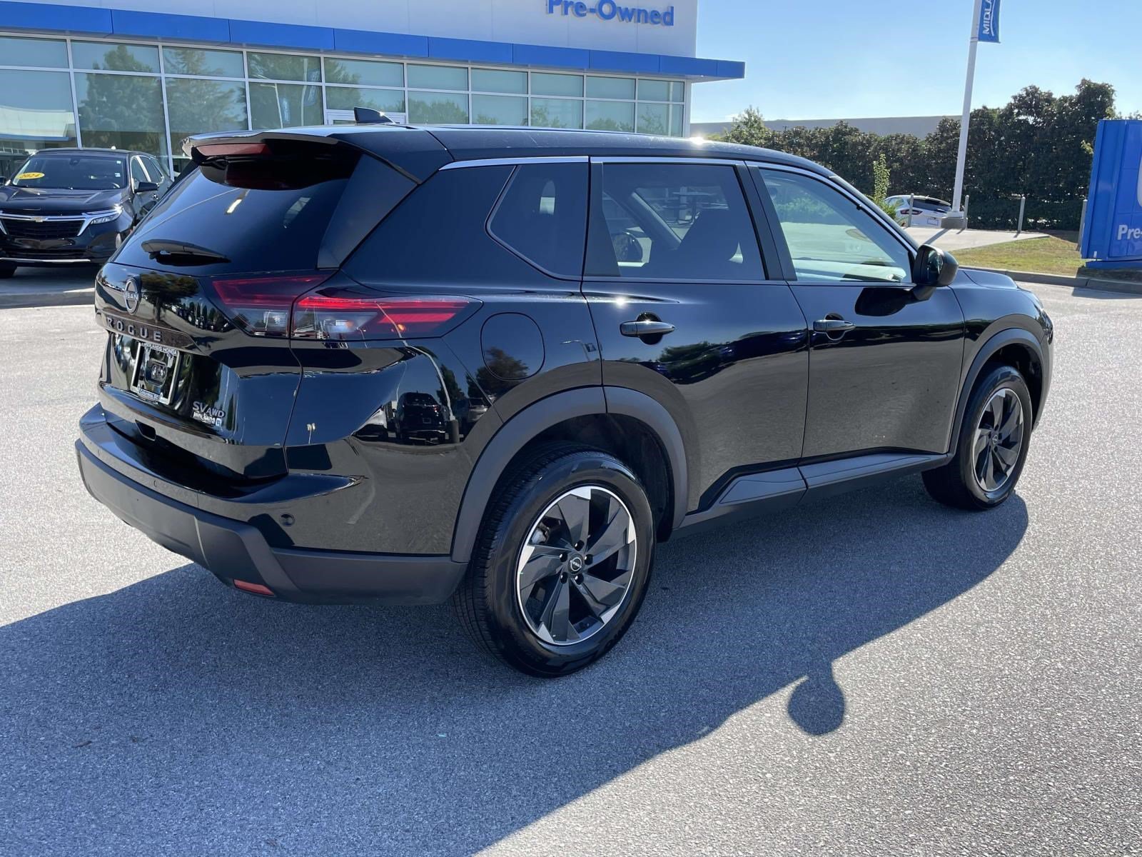 Used 2024 Super Black Nissan SV image 6