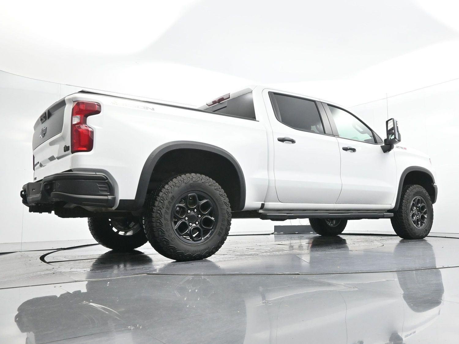 Used 2024 Summit White Chevrolet ZR2 image 52