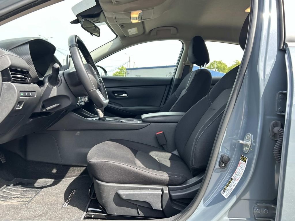 Used 2024 Gray Nissan SV image 13