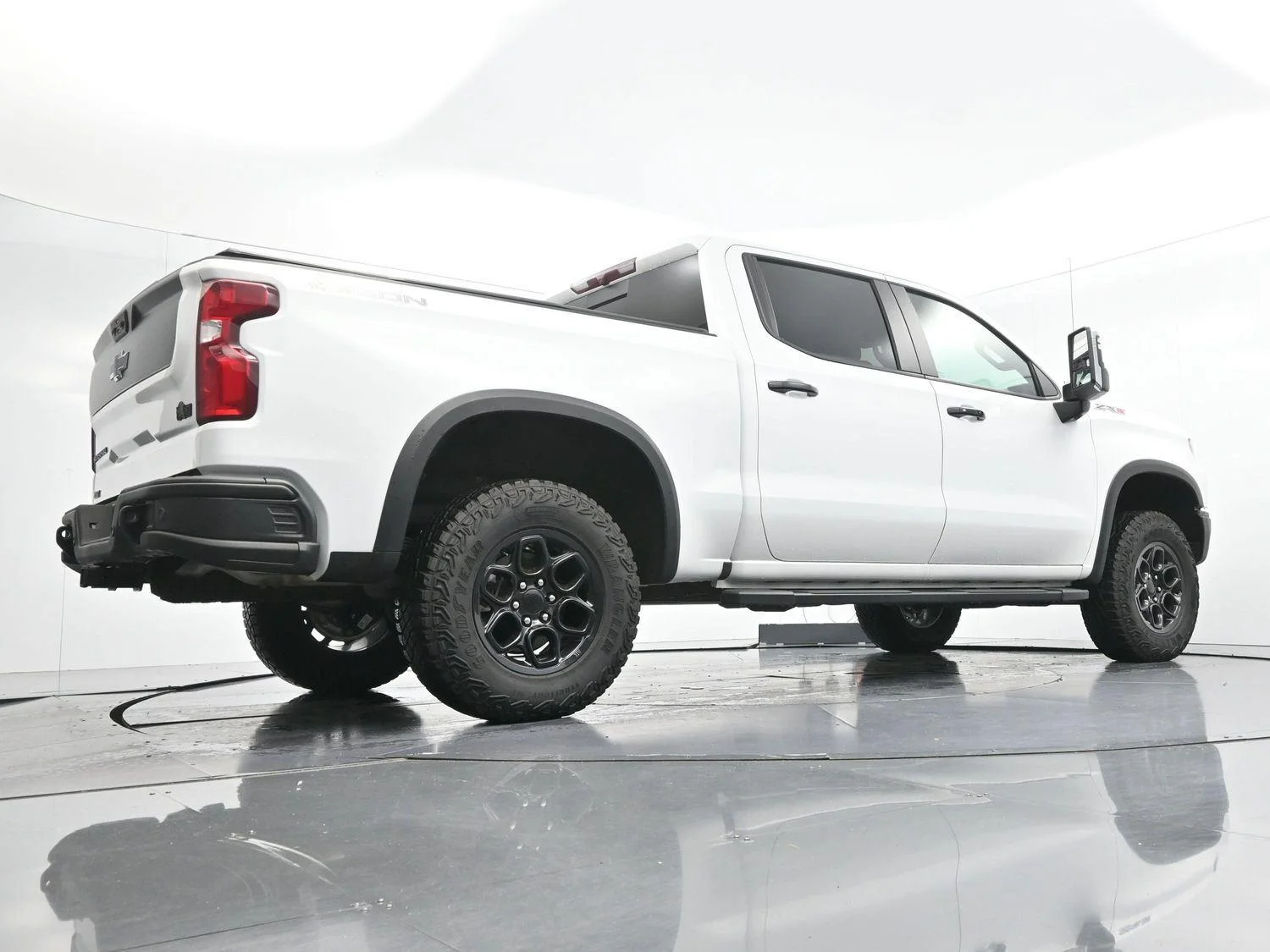 Used 2024 Summit White Chevrolet ZR2 image 52