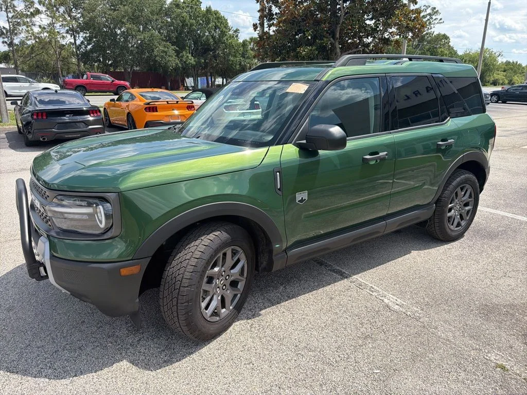 Used 2025 Green Ford Big Bend image 1