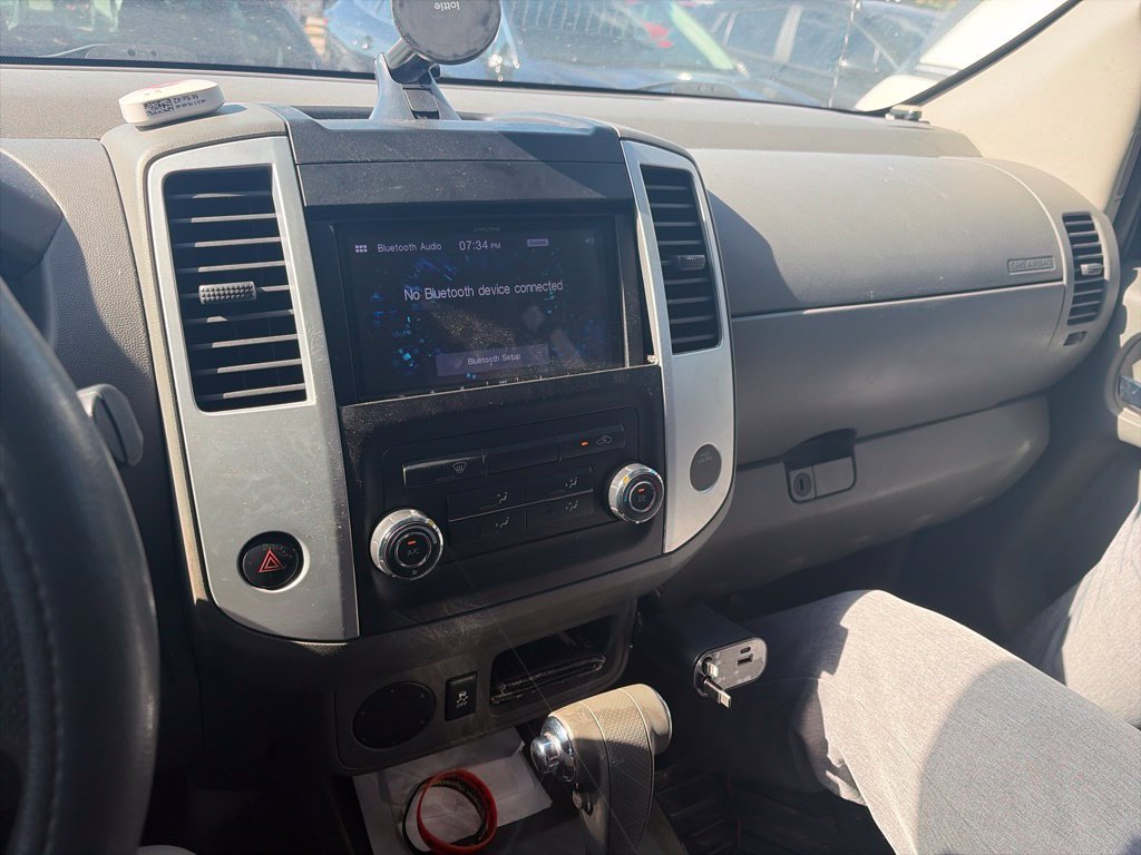 Used 2015 Black Nissan Desert Runner image 3