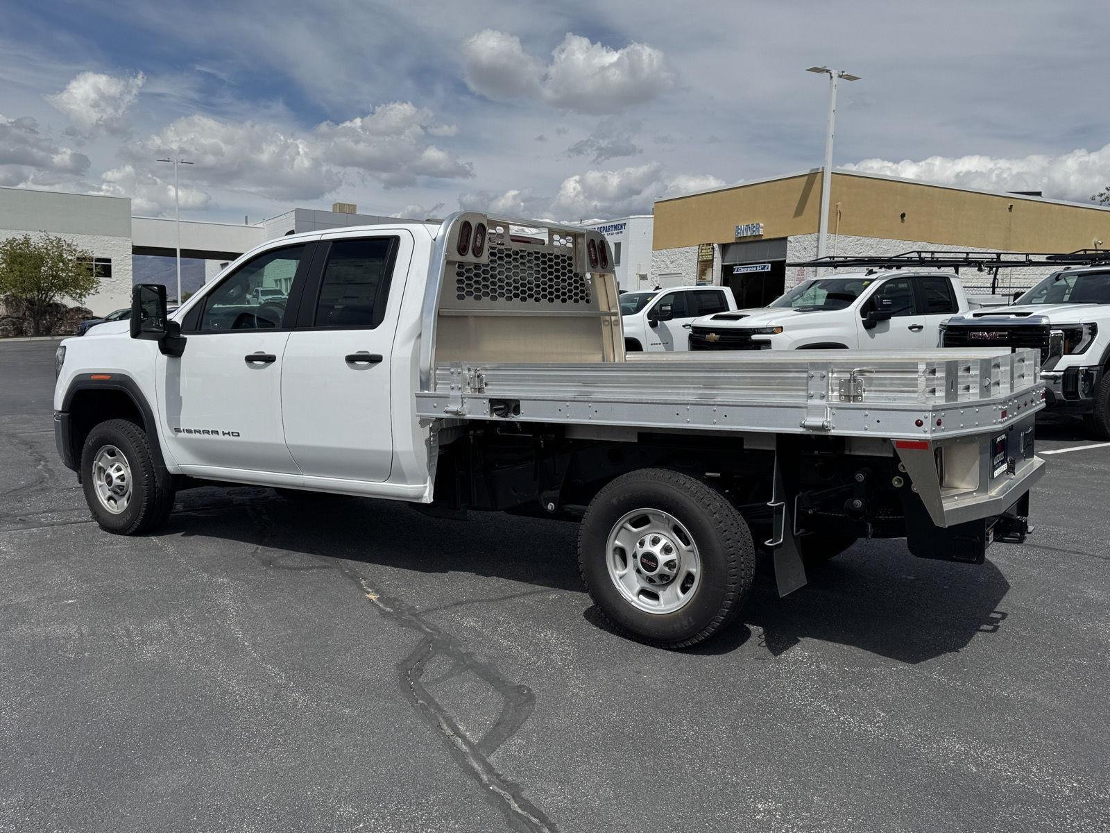 2025 GMC Sierra 2500HD Pro - Photo 8