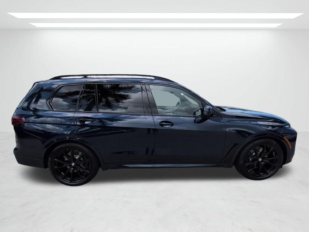 New 2027 Tanzanite Blue II Metallic BMW xDrive40i image 3