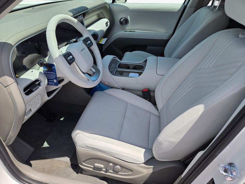 New 2026 White Hyundai SEL Premium FWD image 15