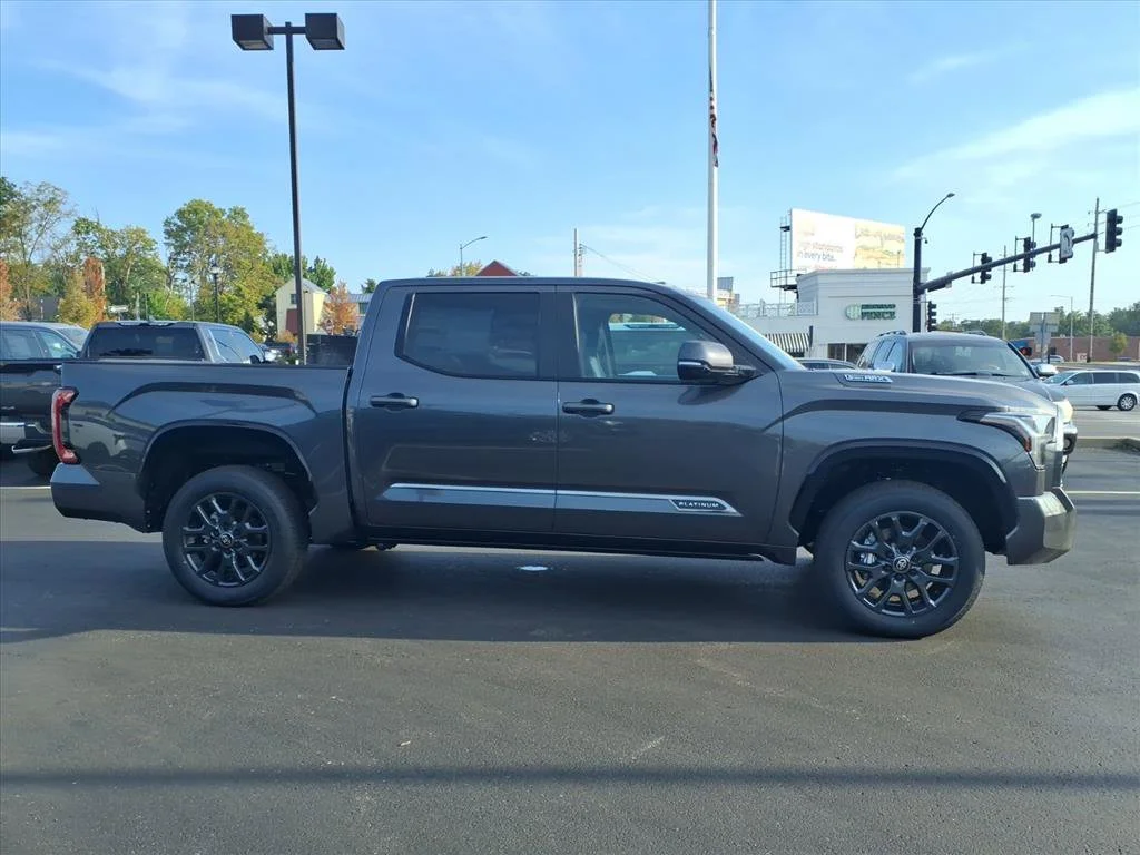 2026 Toyota Tundra Platinum - Photo 7