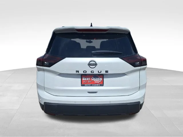 Used 2026 White Nissan Dark Armor image 6
