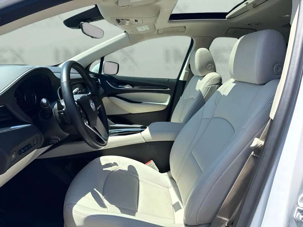 Used 2023 White Buick Premium Group image 9