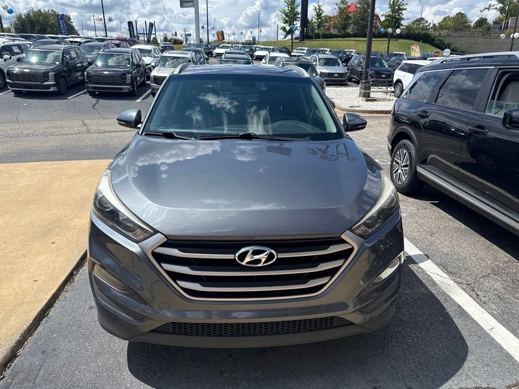 Used 2018 Gray Hyundai SEL Plus image 5