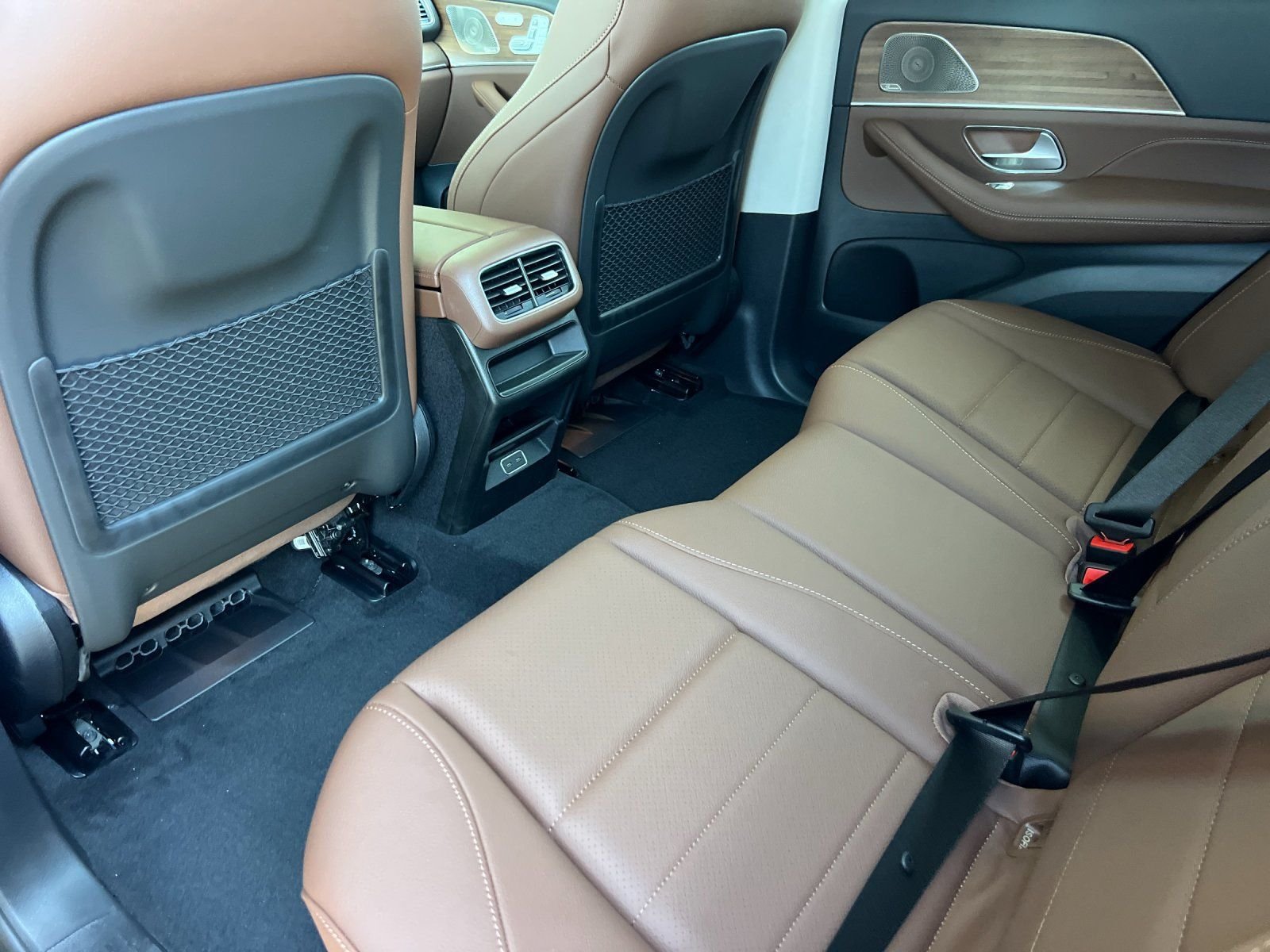 New 2026 Polar White Mercedes-Benz 350 image 4