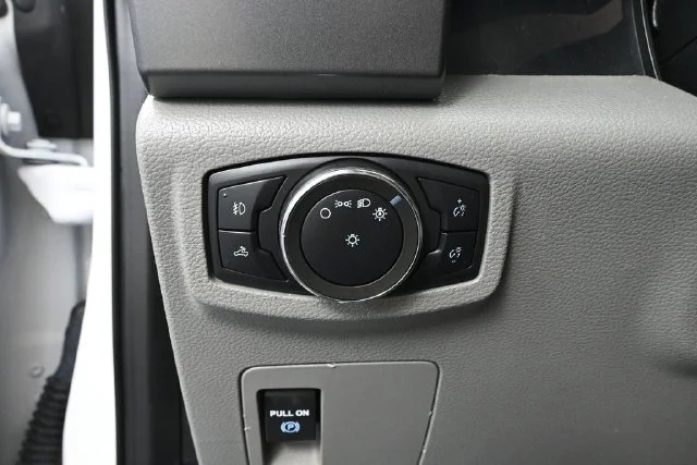 Used 2020 White Ford XLT image 24