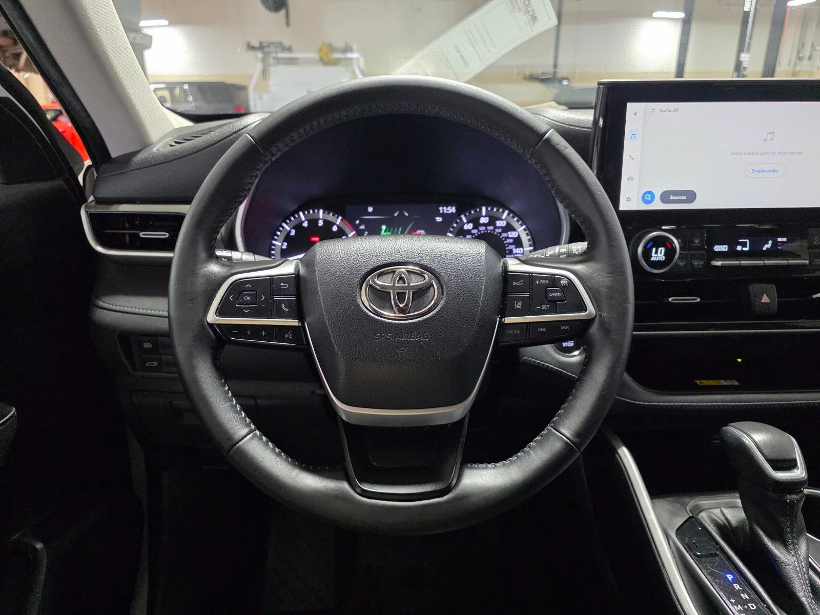 Used 2023 Wind Chill Pearl Toyota XLE image 30