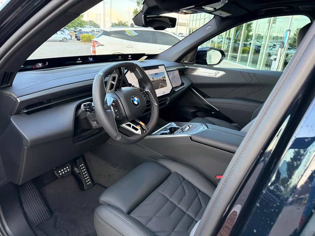 New 2027 Carbon Black Metallic BMW 40 xDrive image 15