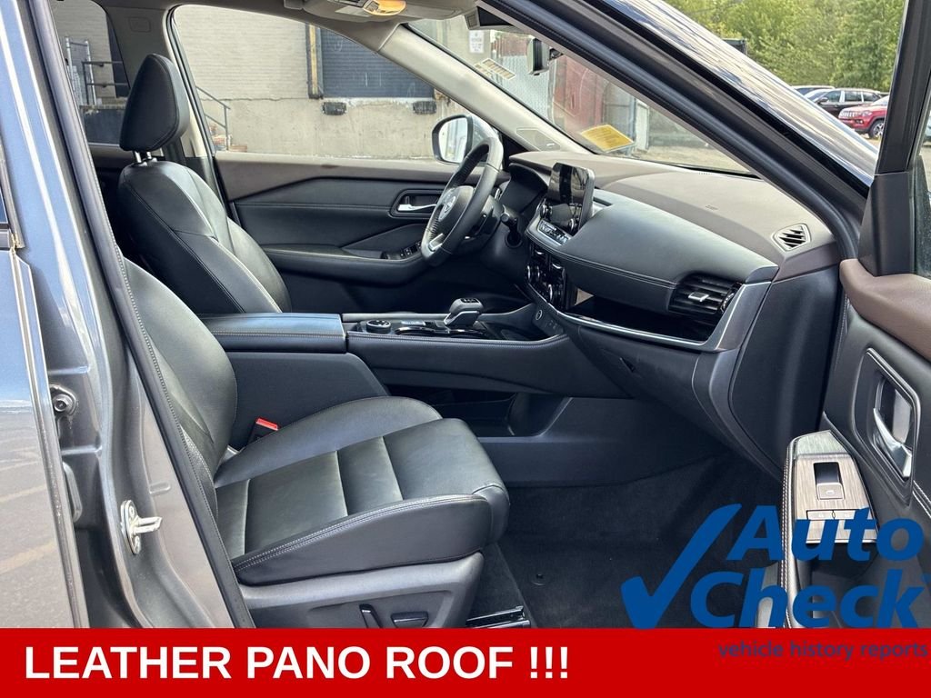 Used 2023 Gray Nissan SL image 10