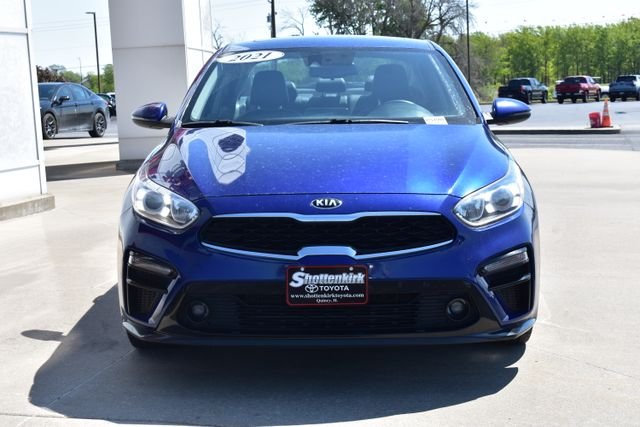 Used 2021 Blue Kia EX image 3