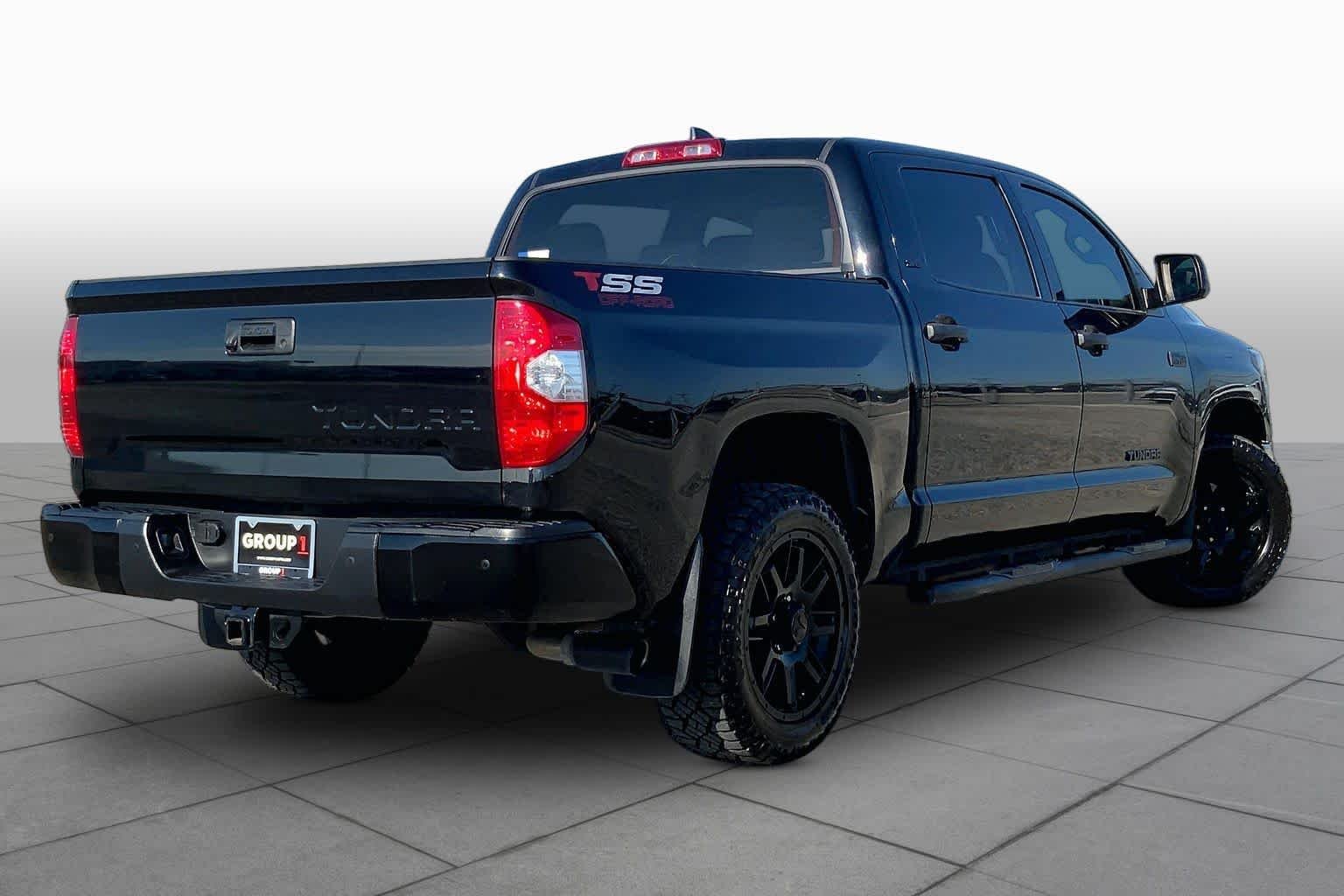 Used 2021 Midnight Black Metallic Toyota SR5 image 13
