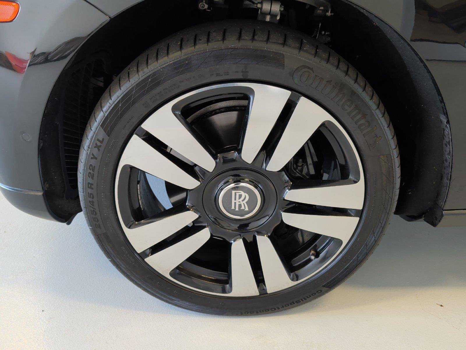 Used 2021 BLACK ROLLS ROYCE BASE image 10