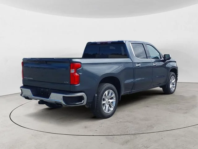 Used 2019 Shadow Gray Metallic Chevrolet LTZ image 5