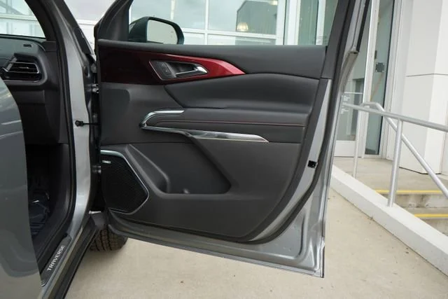 2026 Chevrolet Traverse Z71 - Photo 17