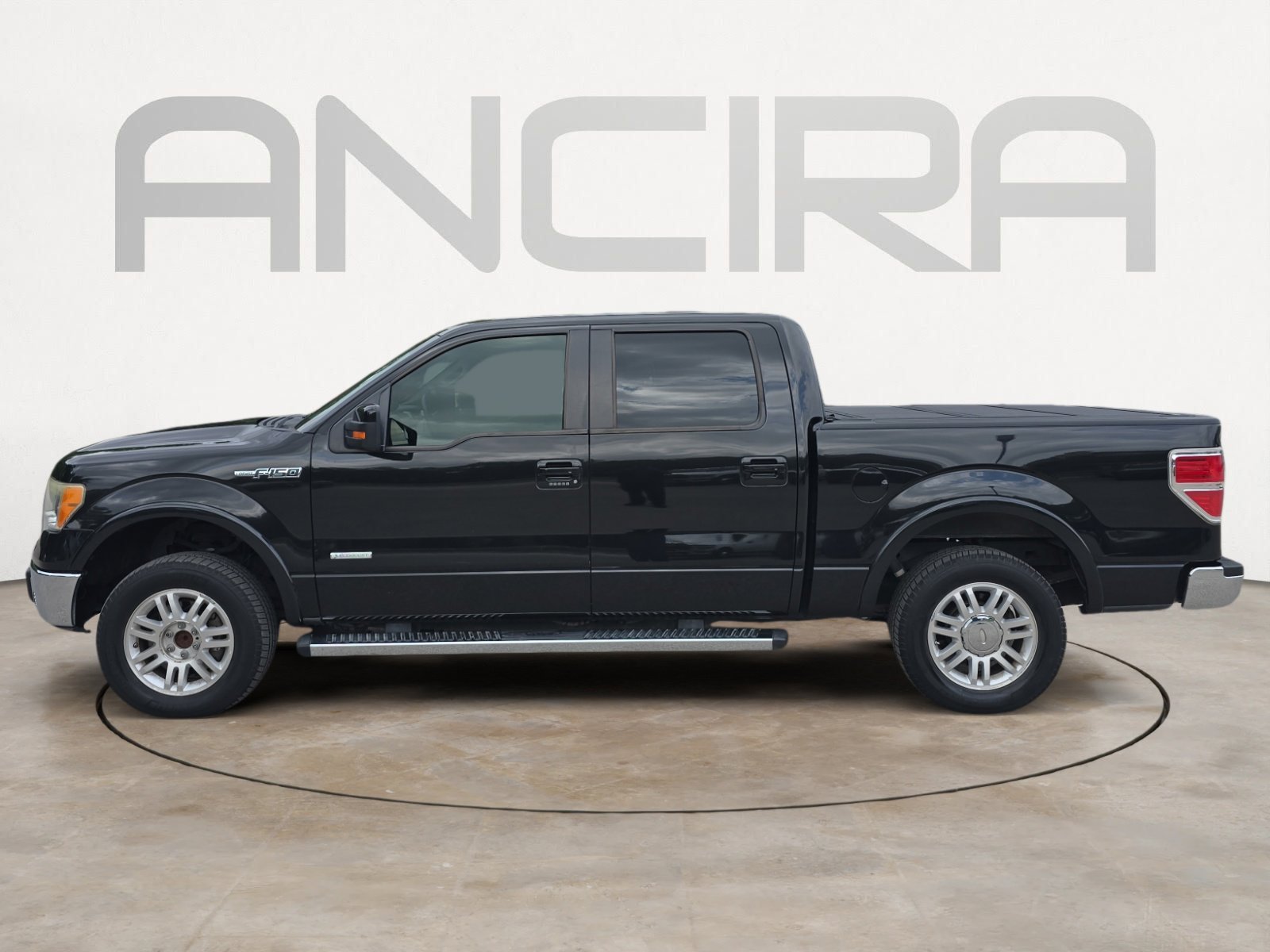 Used 2011 Tuxedo Black Metallic Ford Lariat image 7