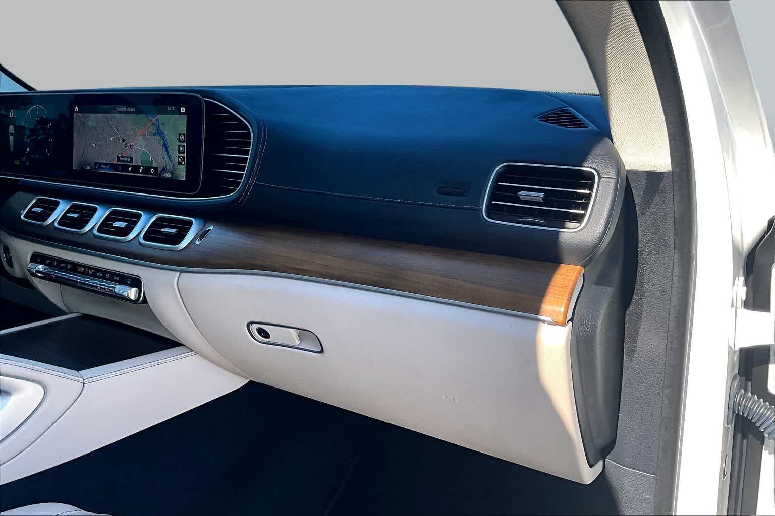 Used 2022 Polar White Mercedes-Benz GLS 450 image 19