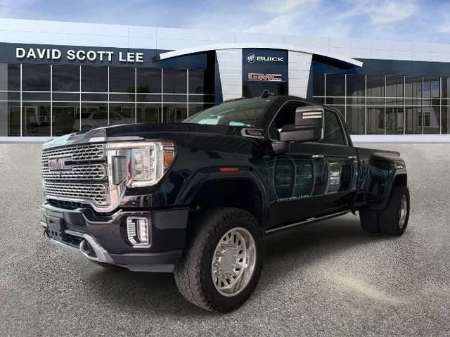 Used 2023 Onyx Black GMC Denali DRW image 4