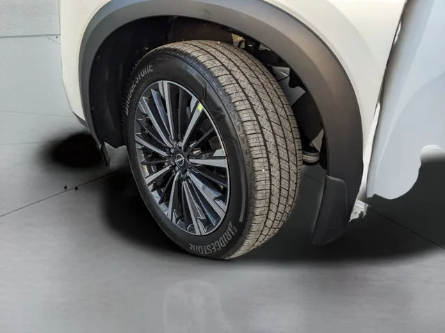New 2026 Everest White Pearl TriCoat Nissan Platinum image 34