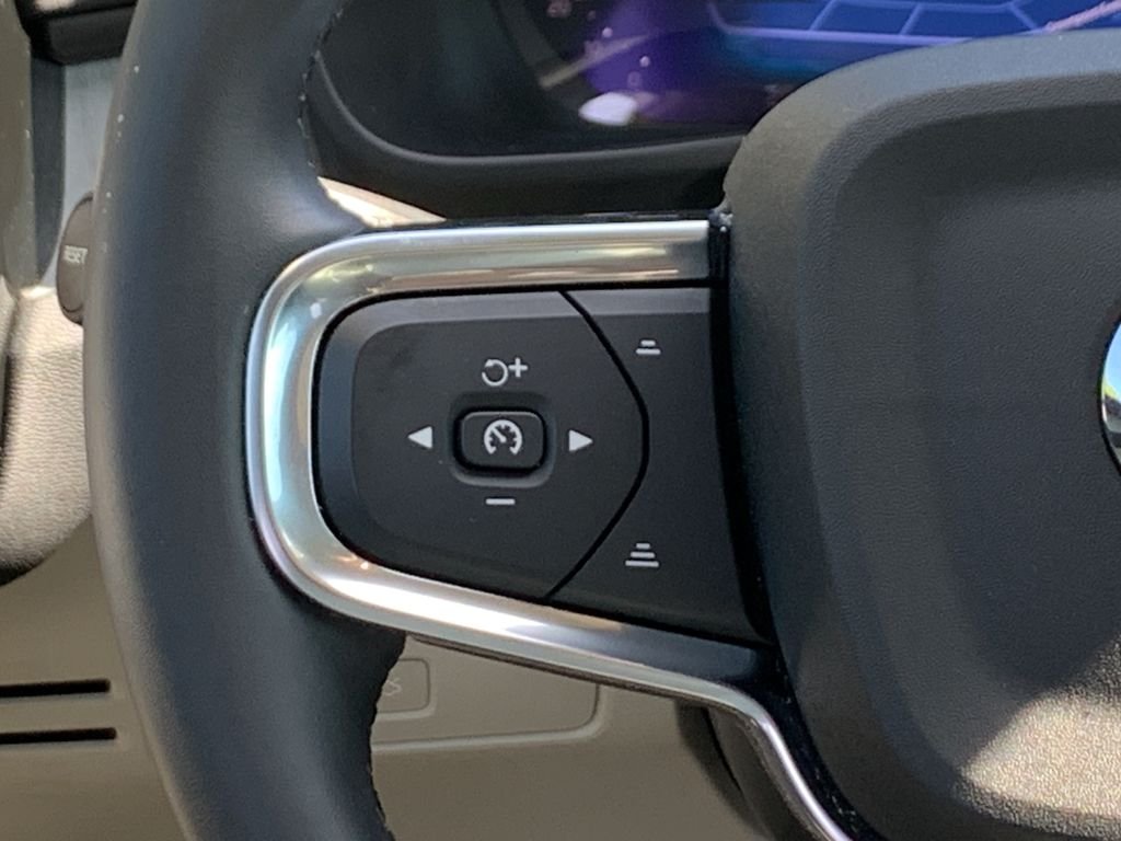 2024 Volvo XC40 Ultimate - Photo 22