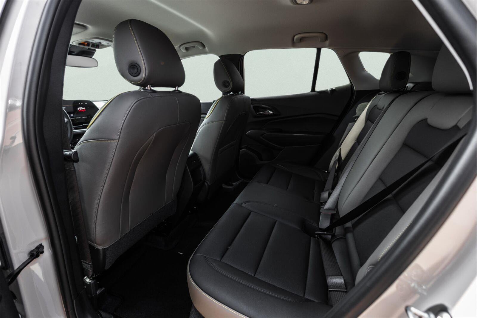 2026 Chevrolet Trax Activ - Photo 17