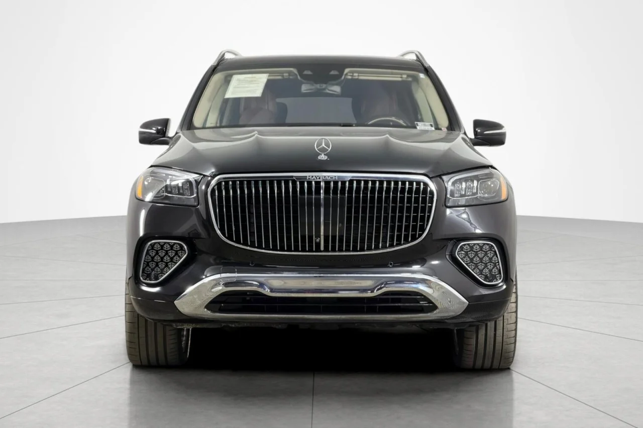 Certified Used 2025 Obsidian Black Metallic Mercedes-Benz Maybach GLS 600 image 8