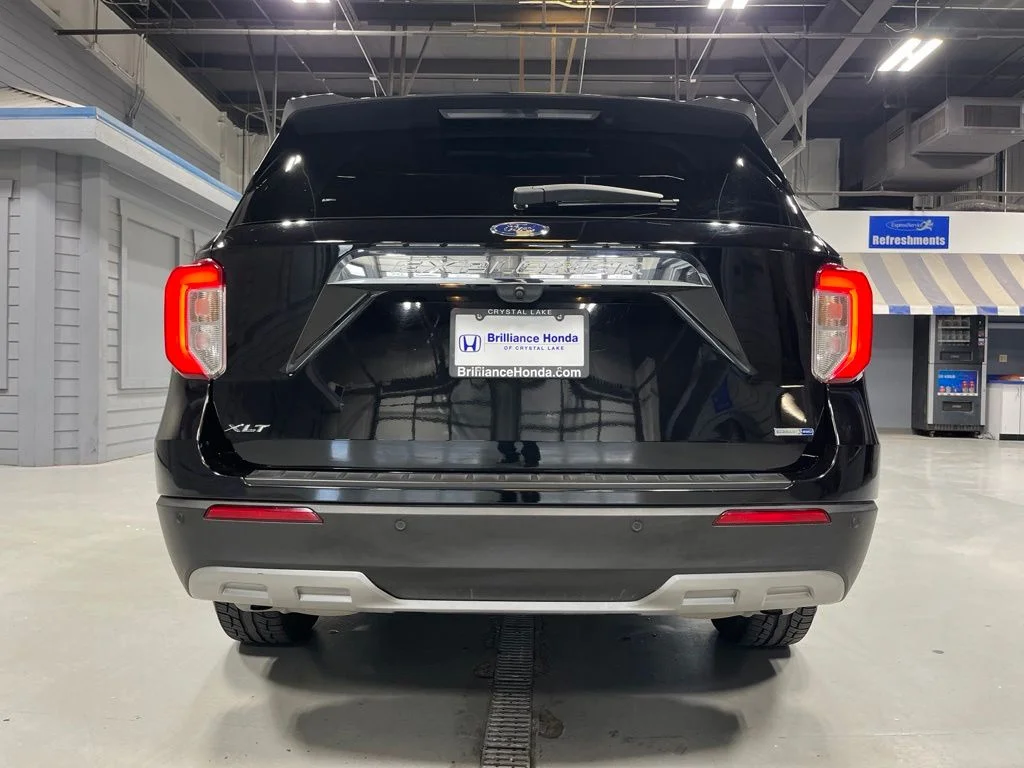 Used 2020 Black Metallic Ford XLT image 6