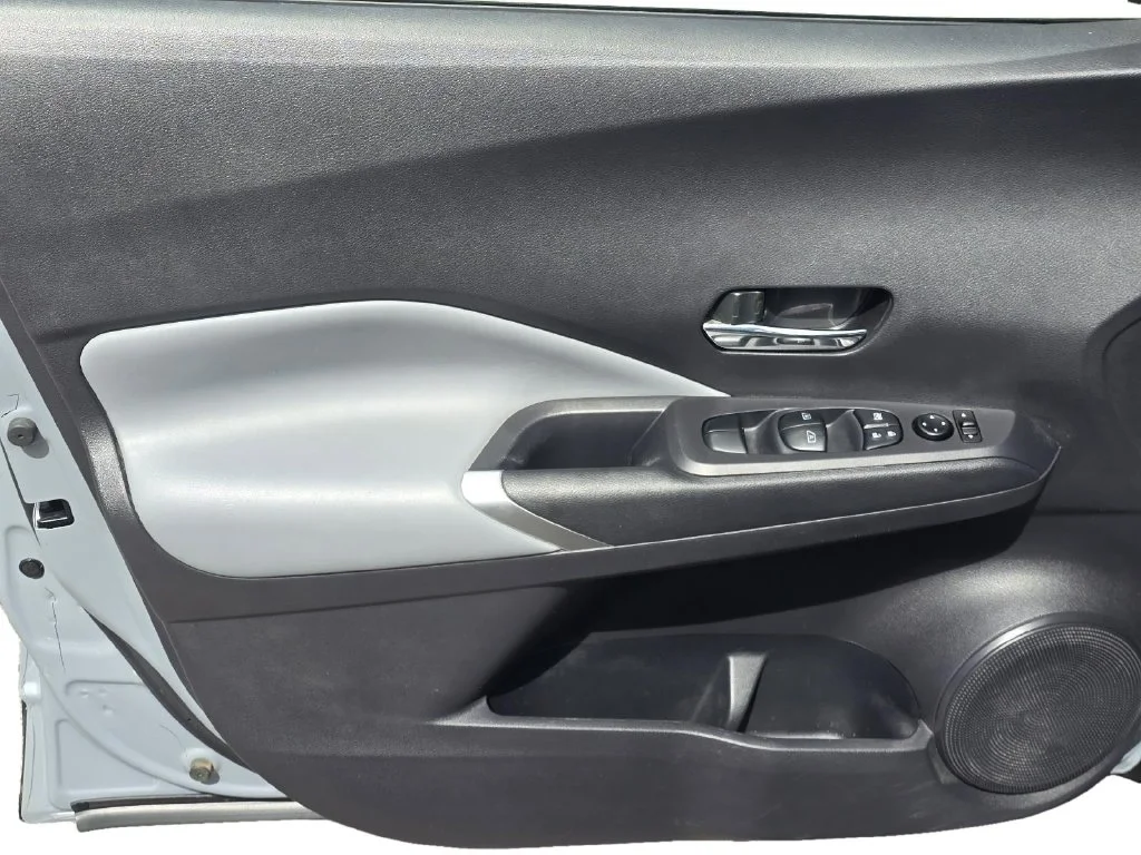 Used 2024 Gray Nissan SR image 14