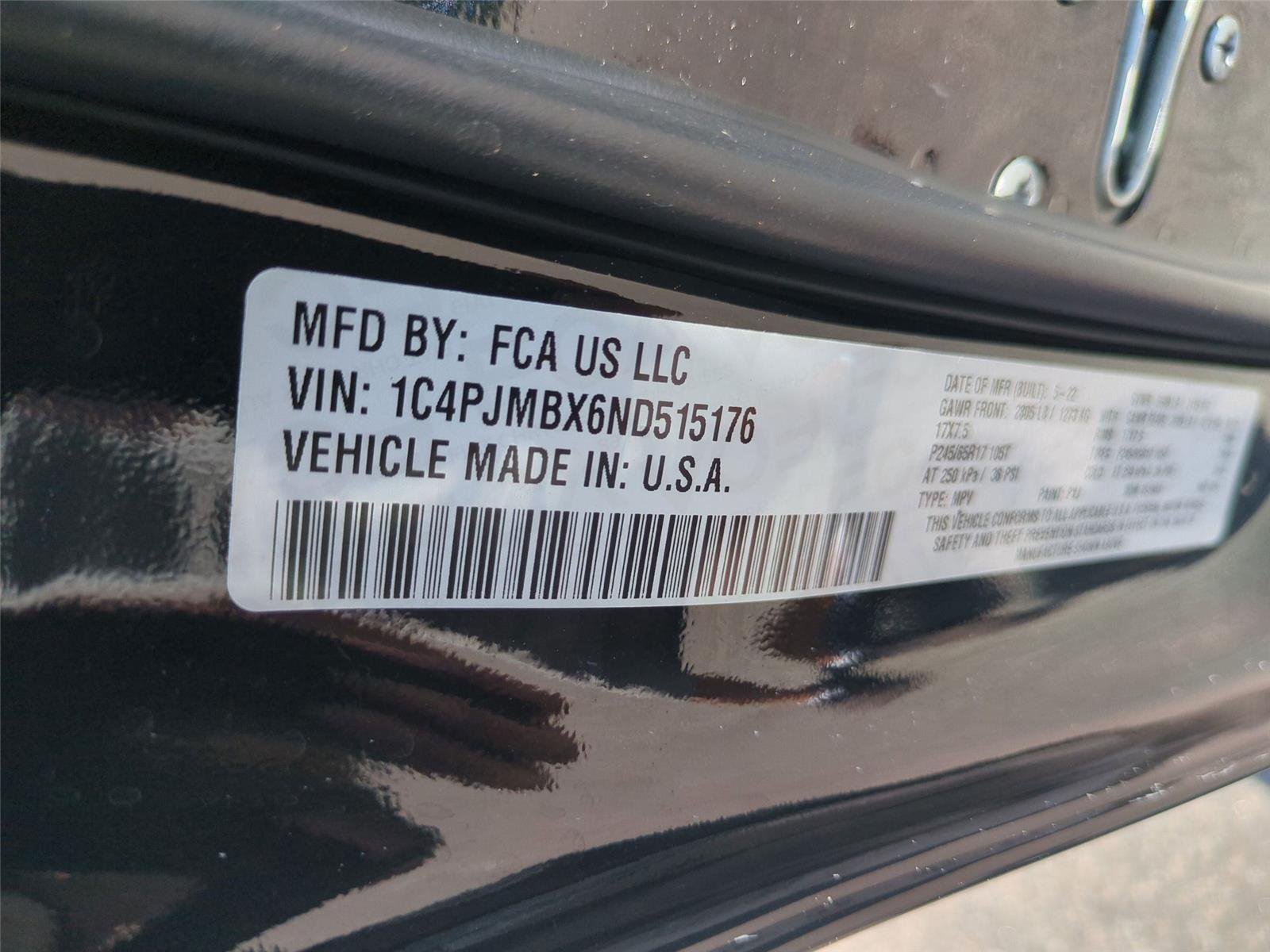 Used 2022 Diamond Black Crystal Pearlcoat Jeep Trailhawk image 39