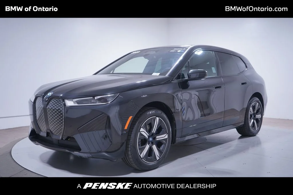 2023 BMW iX xDrive50's photo