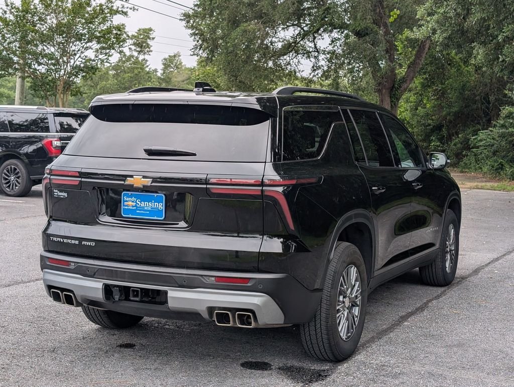 Used 2025 Black Chevrolet LT image 5