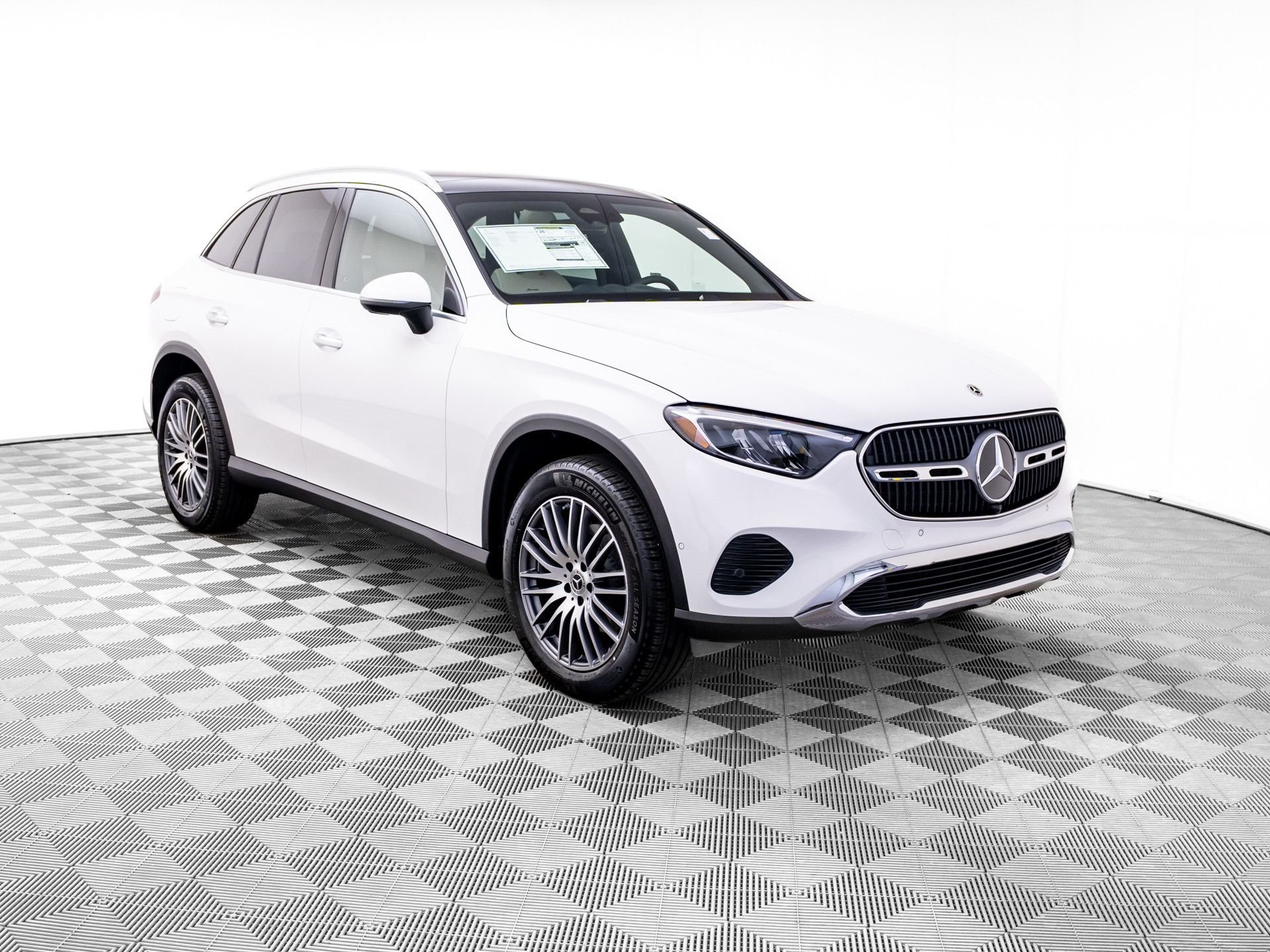 New 2026 White Mercedes-Benz GLC 300 image 7