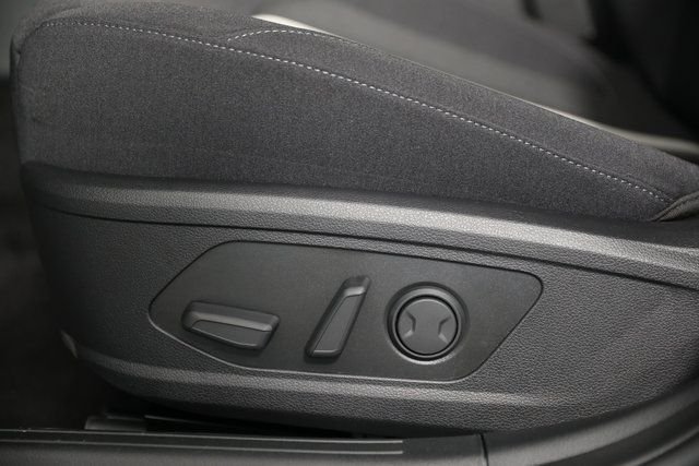 New 2026 Silver Hyundai SEL Sport image 17