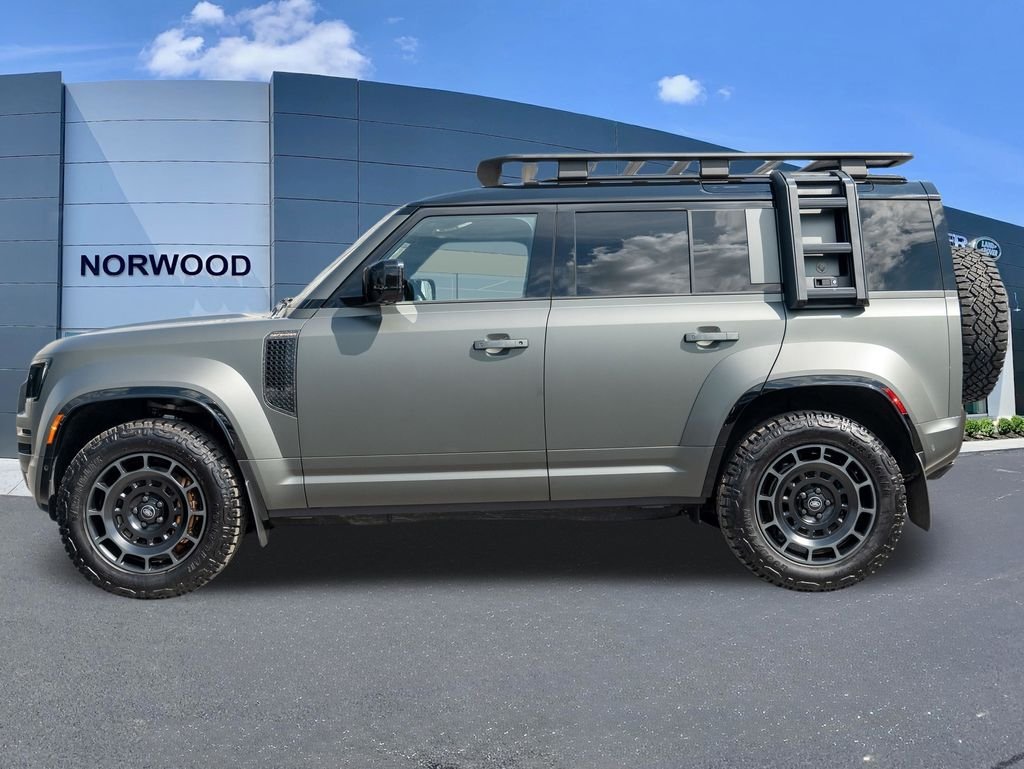 2025 Land Rover Defender Octa Edition One - Photo 7