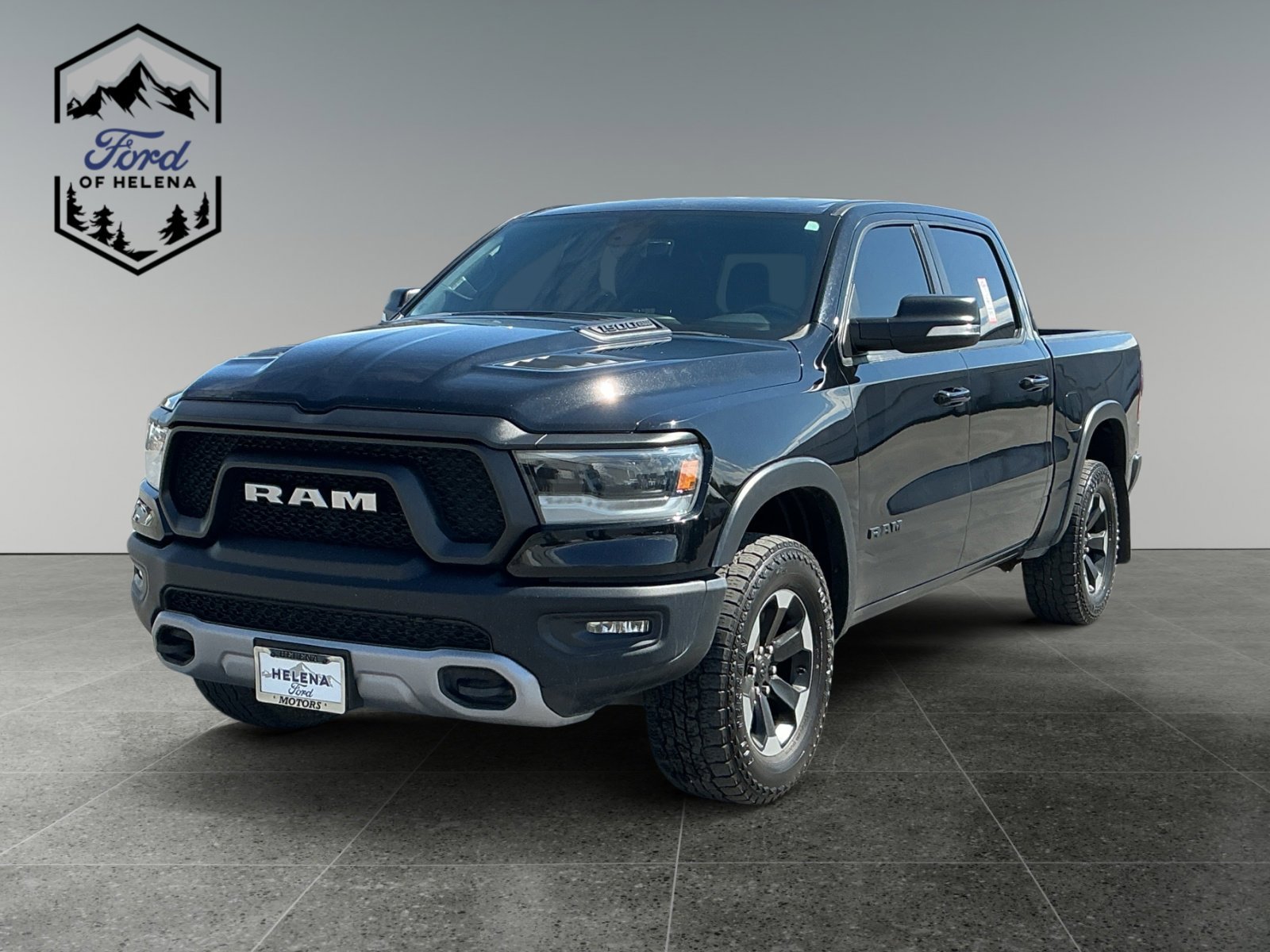2020 RAM 1500 Rebel 4x4 Crew Cab 5'7's photo