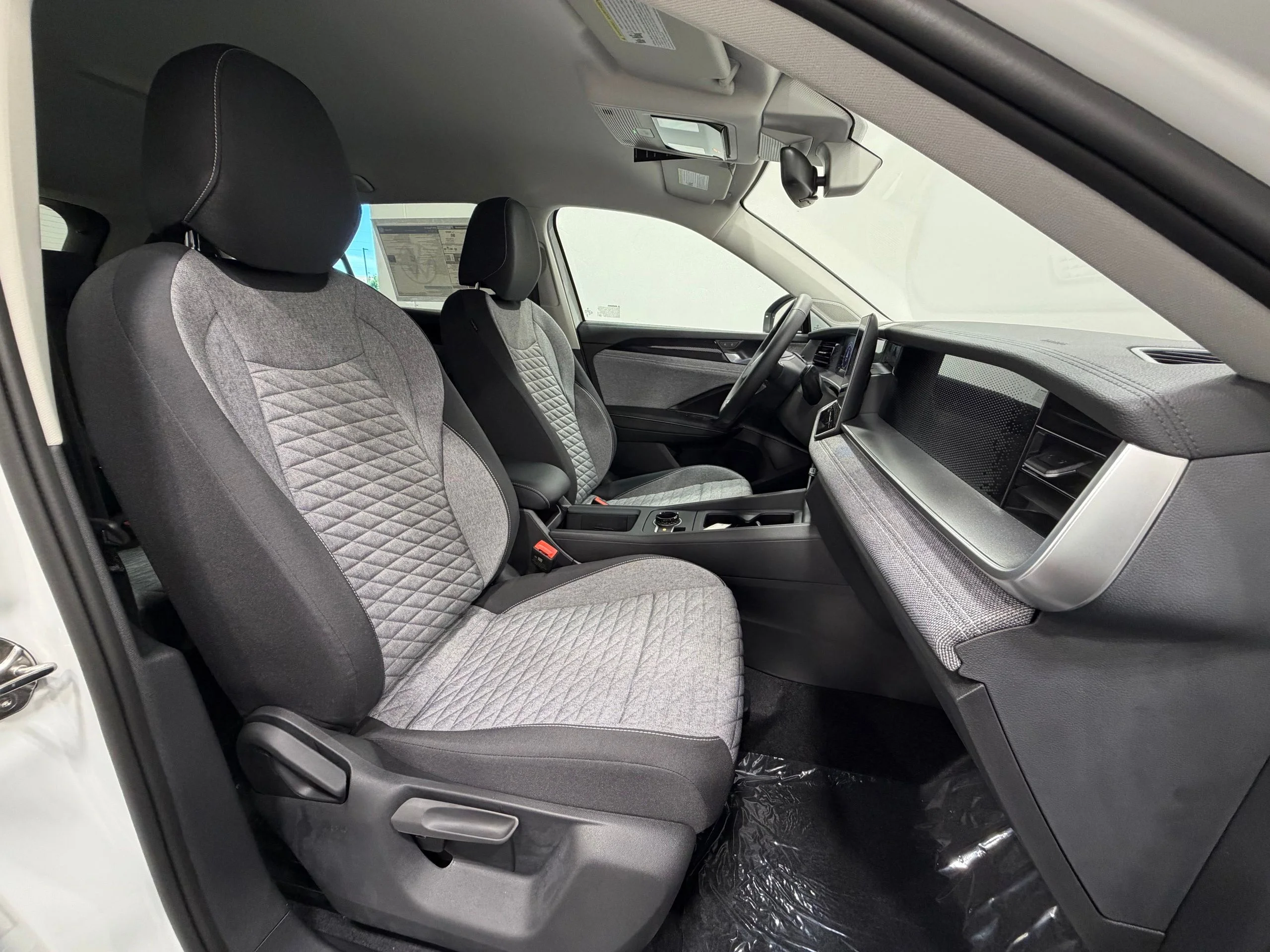 New 2026 White Volkswagen 2.0T S image 29
