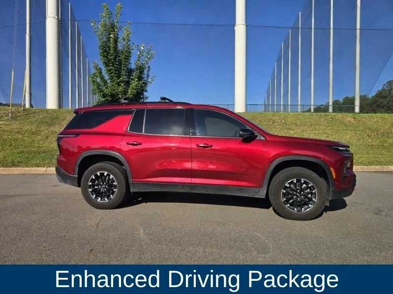 Used 2024 Red Chevrolet Z71 image 4