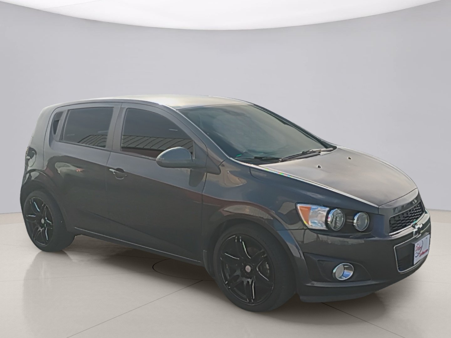 Used 2015 Grey Chevrolet LT image 7