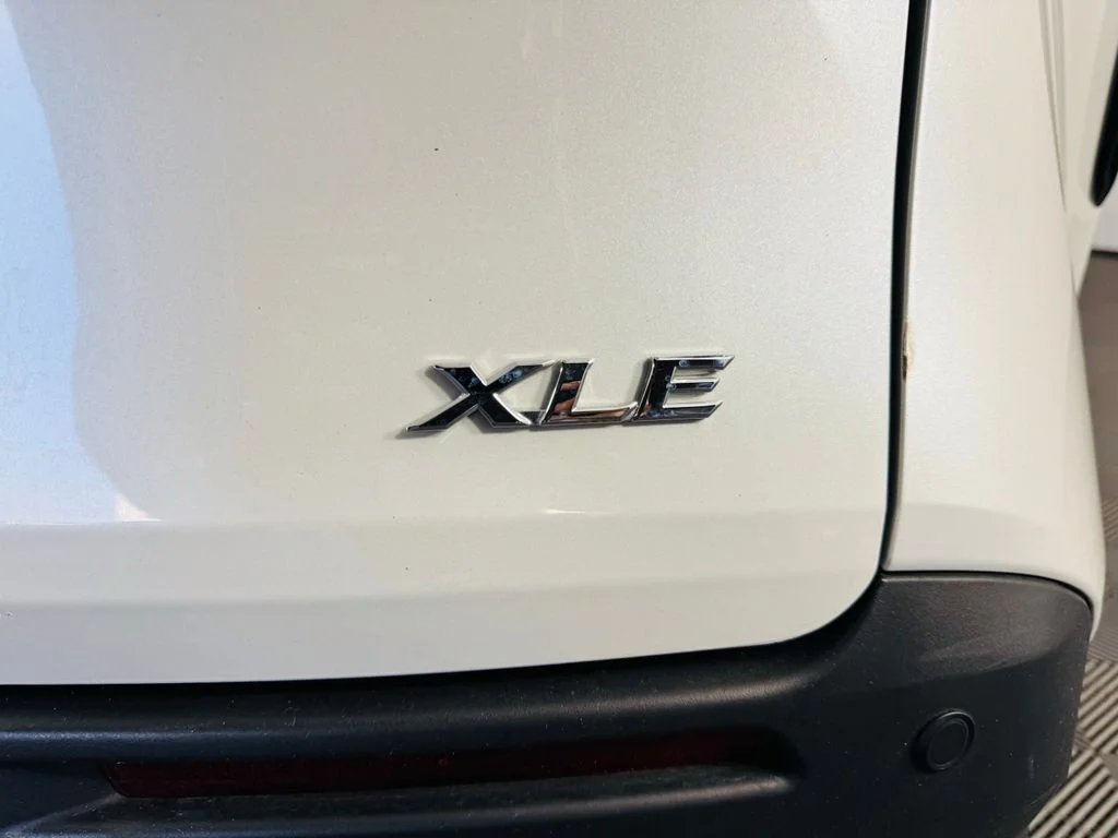 Used 2025 Beige Toyota XLE image 25