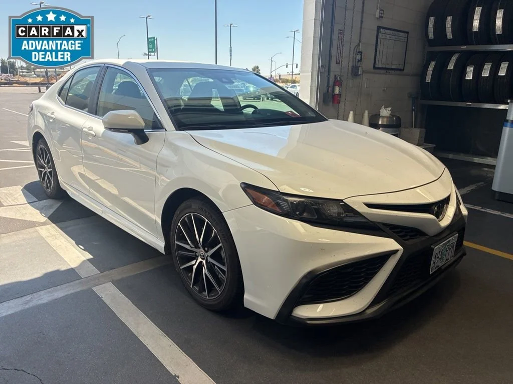 2024 Toyota Camry's photo