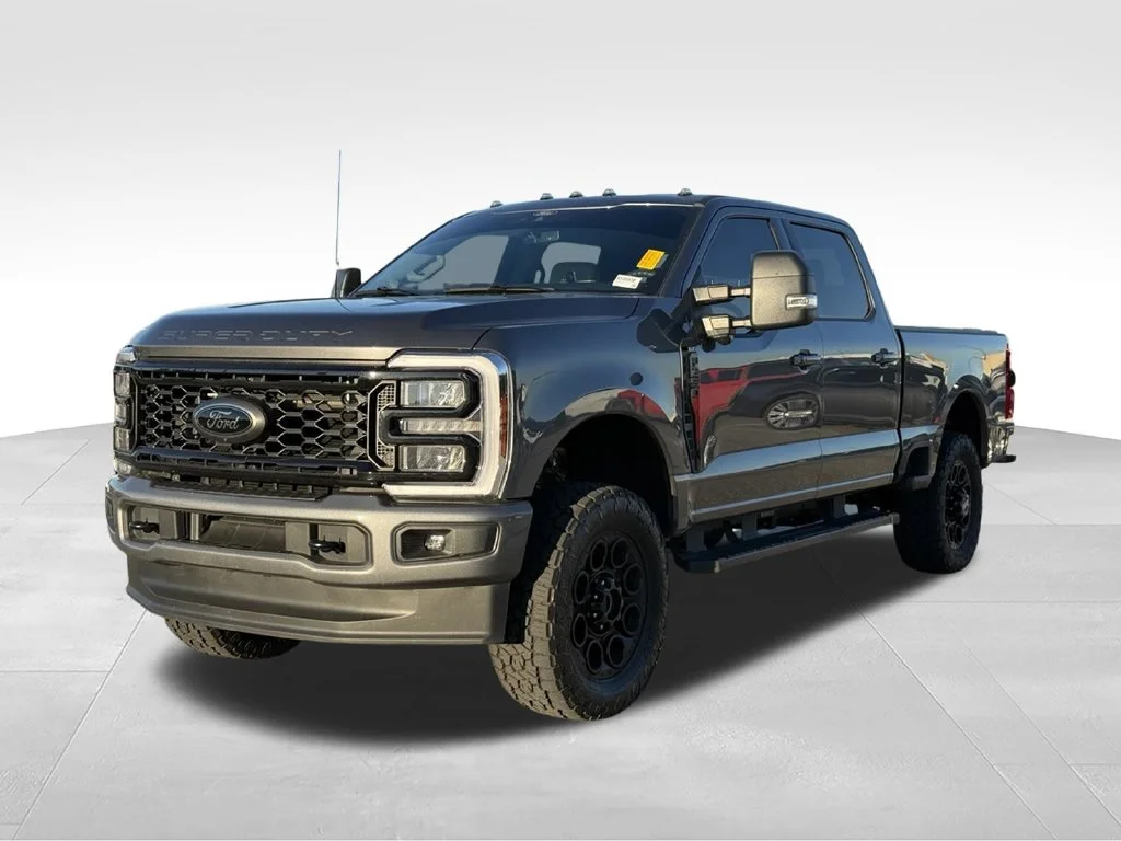 Used 2025 Gray Ford XLT image 1