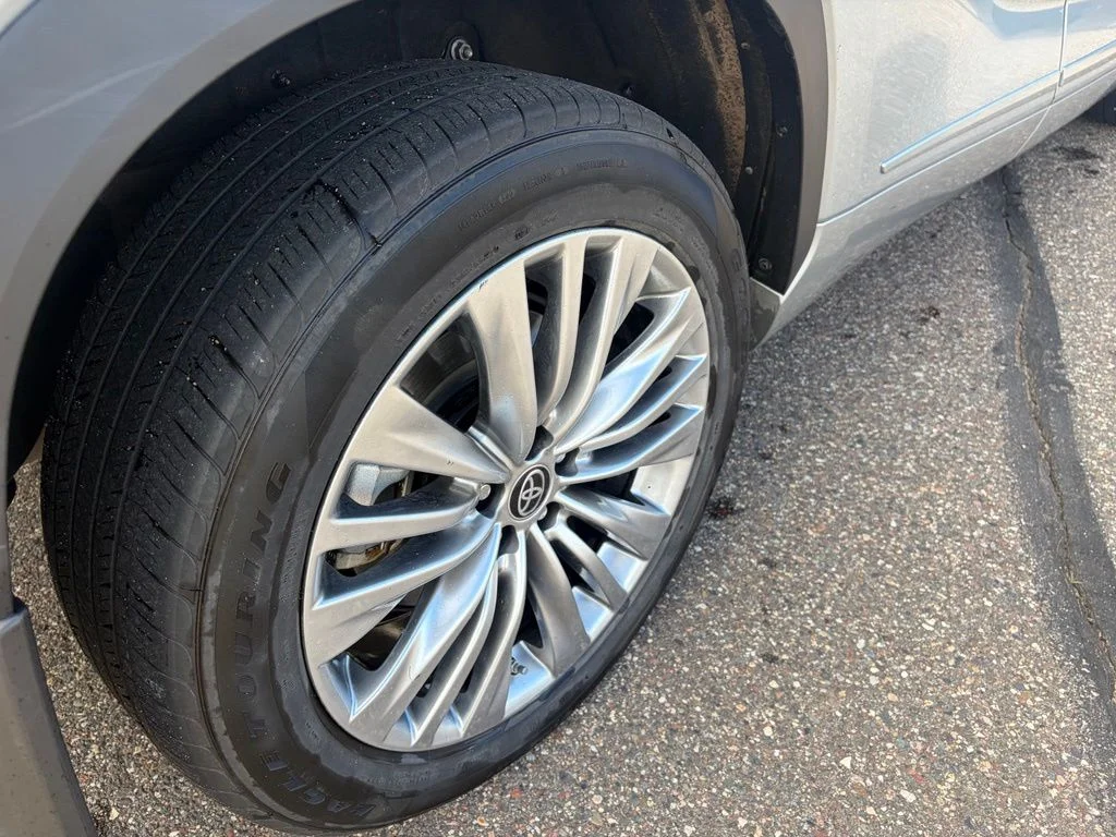 Used 2023 Silver Toyota Platinum image 8