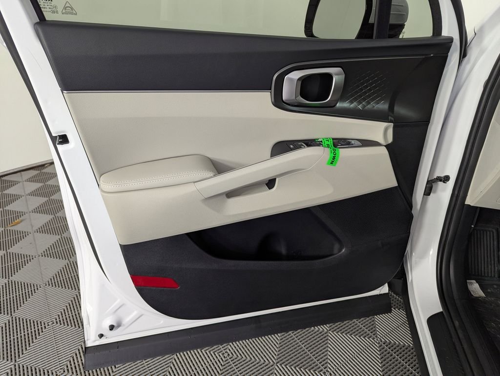 New 2026 Glacial White Pearl Kia S image 18