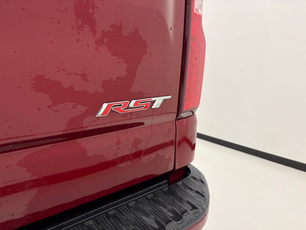 Used 2020 CAJUN RED TINTCOAT Chevrolet RST image 24