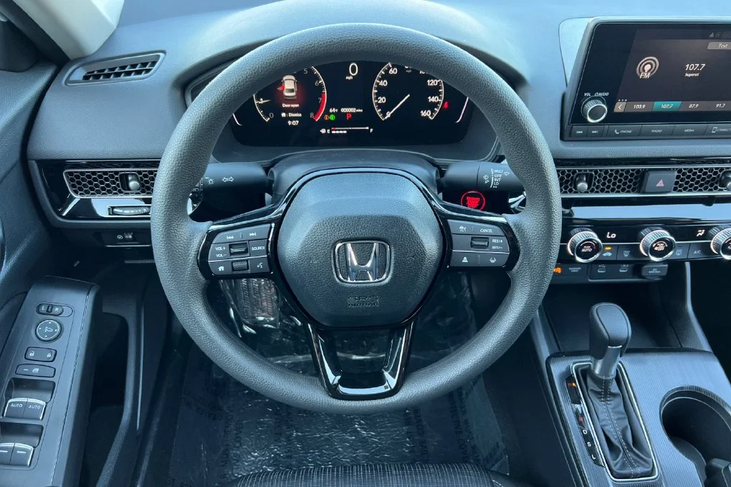 New 2026 Platinum White Pearl Honda LX image 15