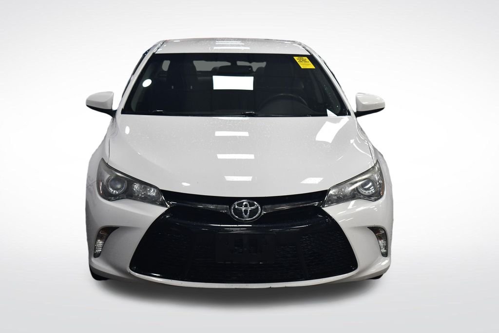 Used 2017 Super White Toyota SE image 2